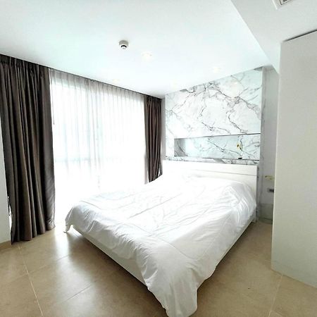 2 Bedrooms Near Pattaya Beach エクステリア 写真