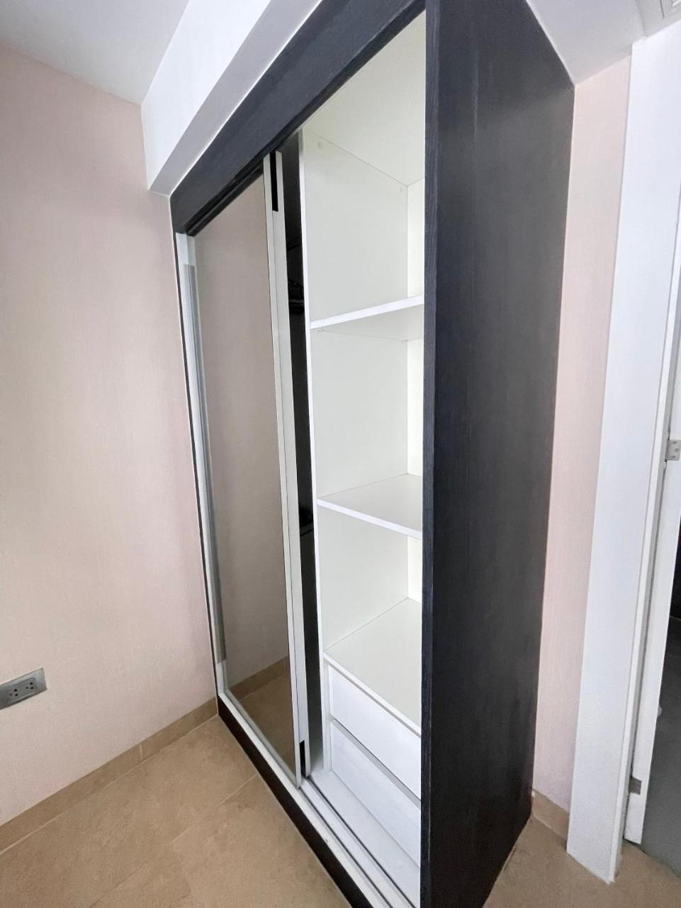 2 Bedrooms Near Pattaya Beach エクステリア 写真